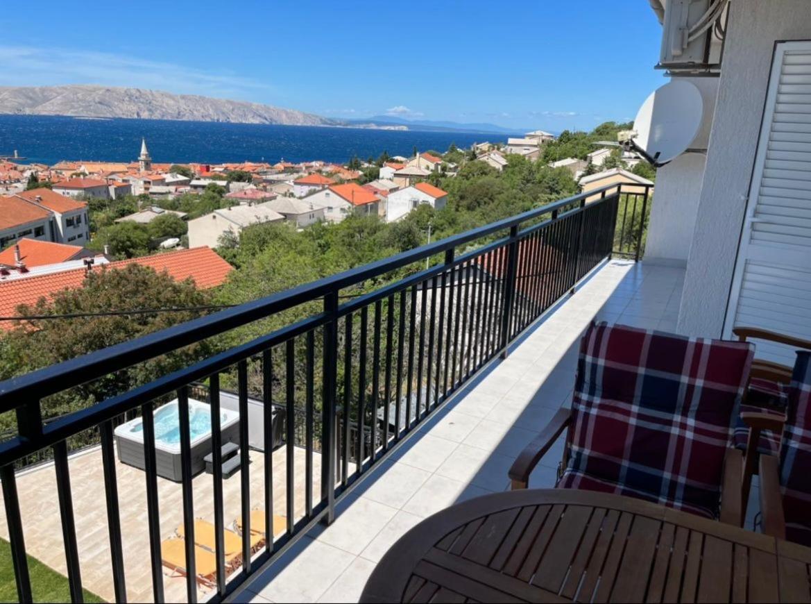 Apartments Lili Сен Екстериор снимка